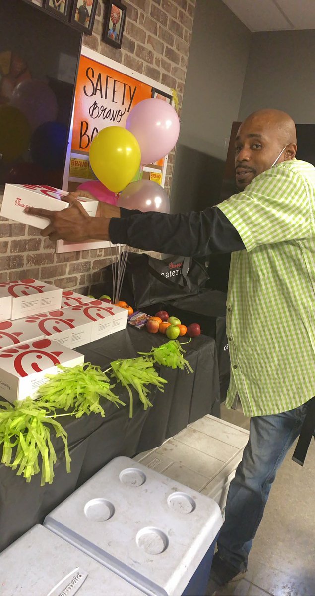 Celebrating our success at 6834! <a href="/Specialty6834/">Thomas Gonzales</a> <a href="/ekolaura1/">Laura E.</a> <a href="/JavierM17993762/">Javier Marquez</a>