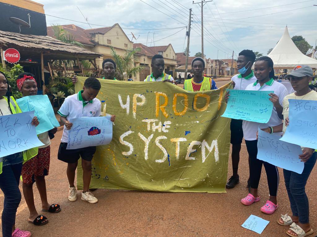 G4ClimateAction's tweet photo. We need system change! We demand for climate justice. Youth in Jinja have spoken. We need to stop talking and start acting. #UprootTheSystem @Fridays4future #ClimateAction https://t.co/61xRqb9vtU