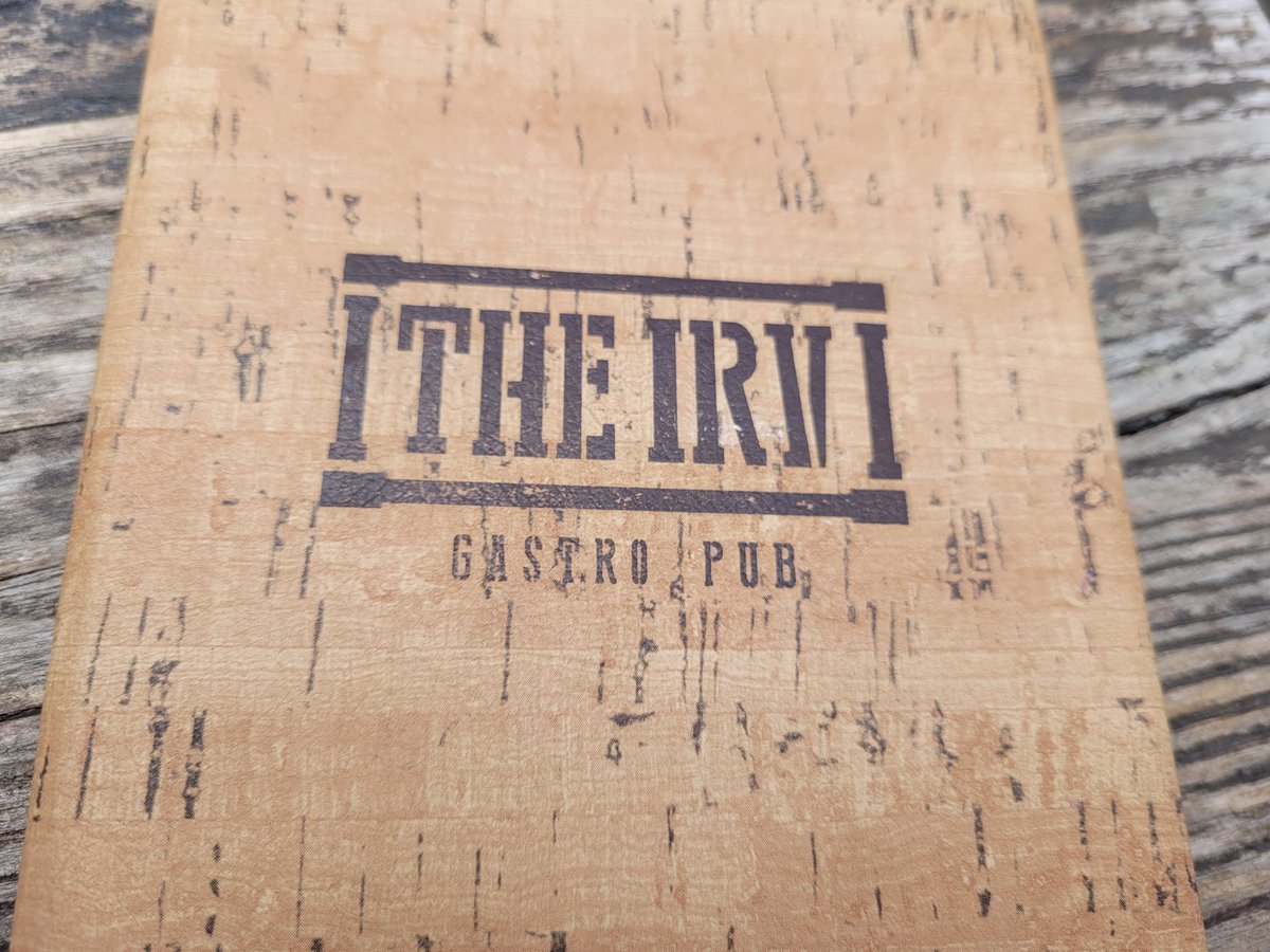 MoveBravely's tweet photo. Thanks Regan and team. The Cobb salad and brisket burger were FAB! @theirvpub #localspots https://t.co/uKPGuSPZIc