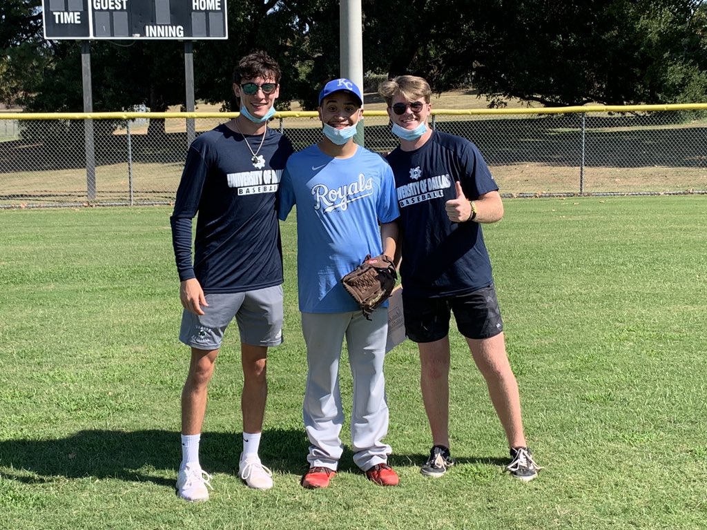 UDallasBaseball's tweet photo. What an awesome morning for our team @_miracleleague. Thanks for spending time with our players! https://t.co/AEL1uS8vTj