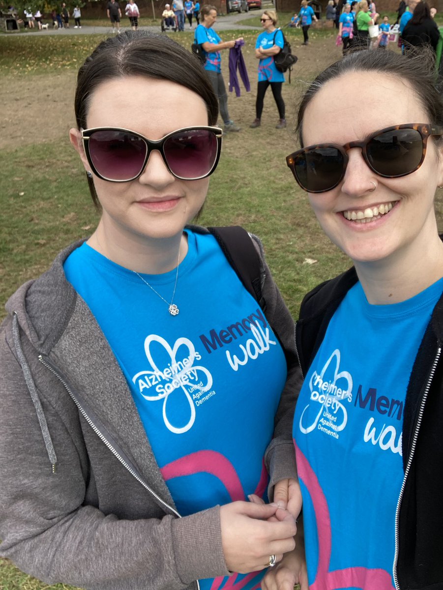 genie_gi's tweet photo. #MemoryWalkLeeds @alzheimerssoc https://t.co/2i3zFThNSg