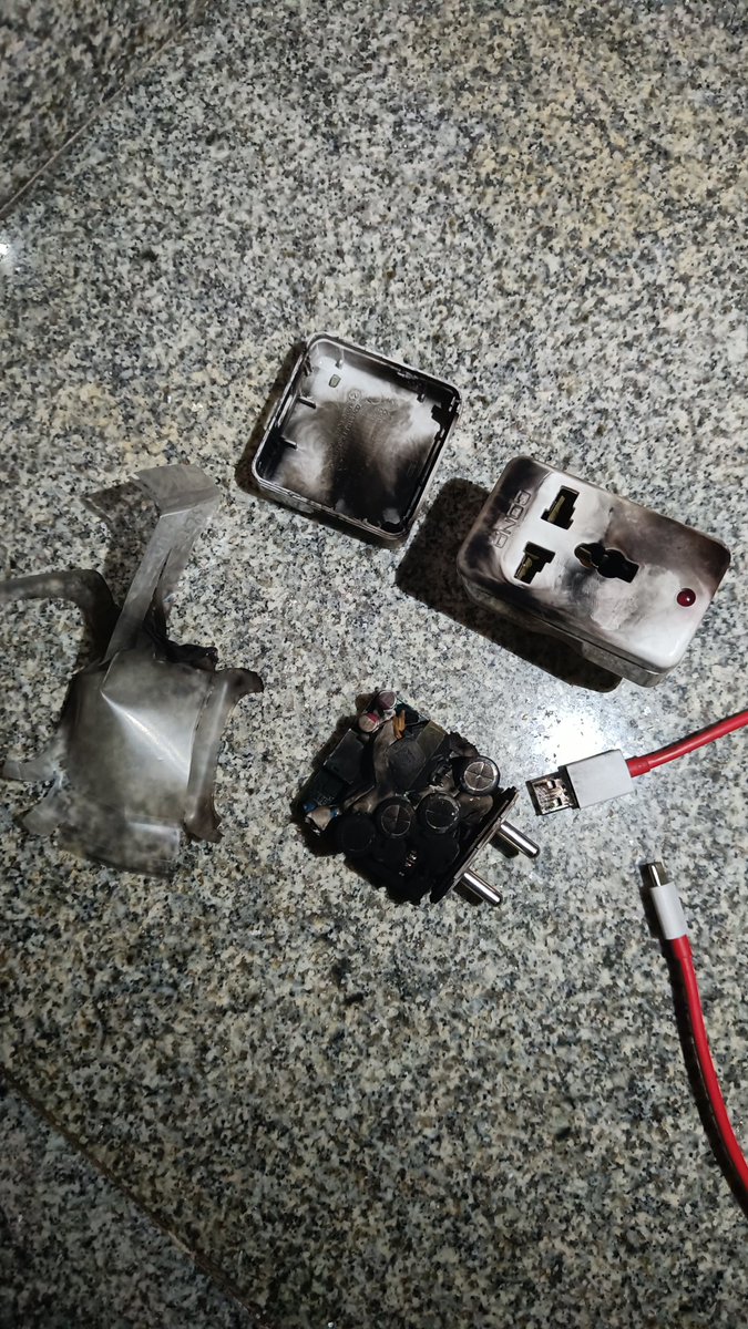 TheGlitchhhh's tweet photo. I wanted to get this to your immediate attention. My OnePlus Nord 2 warp charger blasted with a huge sound and it blew up the socket. Luckily I'm alive to make this tweet. The Nord 2 is working. but this is scary af. I'm still in shock😐
@OnePlus_IN @oneplus @OnePlus_Support https://t.co/K3fXCyGzNp