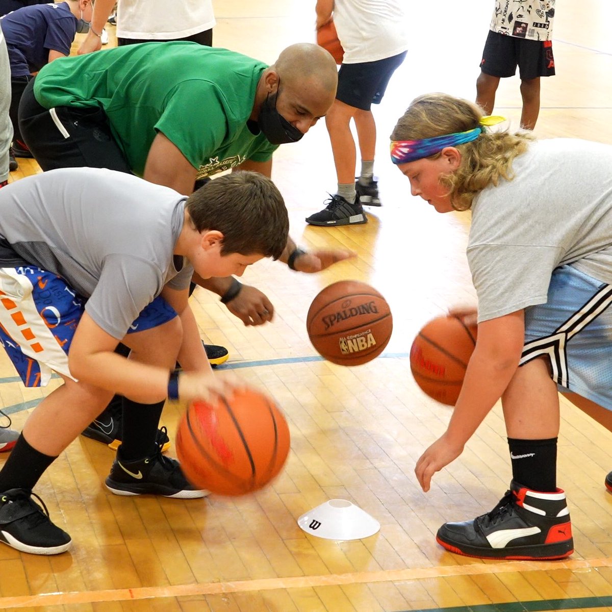 MaineCeltics's tweet photo. βοΈπ Great to have new HC @Jarell_Allen in town to help run our #jrceltics clinic at @BlueWaveBBall today! #GLeagueRestart #BackToBasketball https://t.co/1bg5YfGgmY