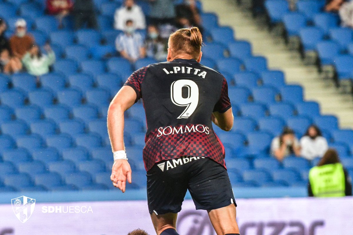 Buen trabajo equipo <a href="/SDHuesca/">SD Huesca</a> 🔵🔴 #sinreblar <a href="/LaLiga/">LALIGA</a> 
🦁🔥🙏🏻