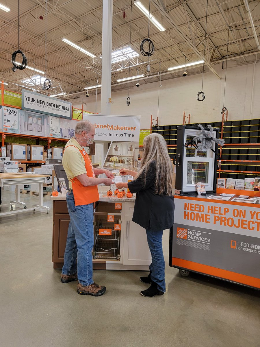 laura redman tweet media