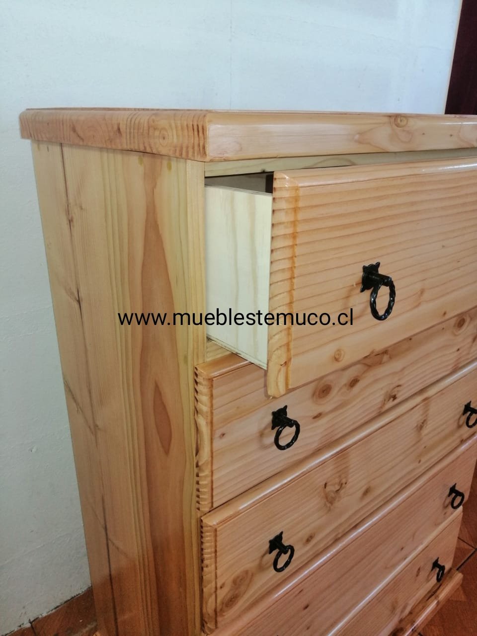 Cajonera de pino oregon con 5 cajones – Muebles Temuco