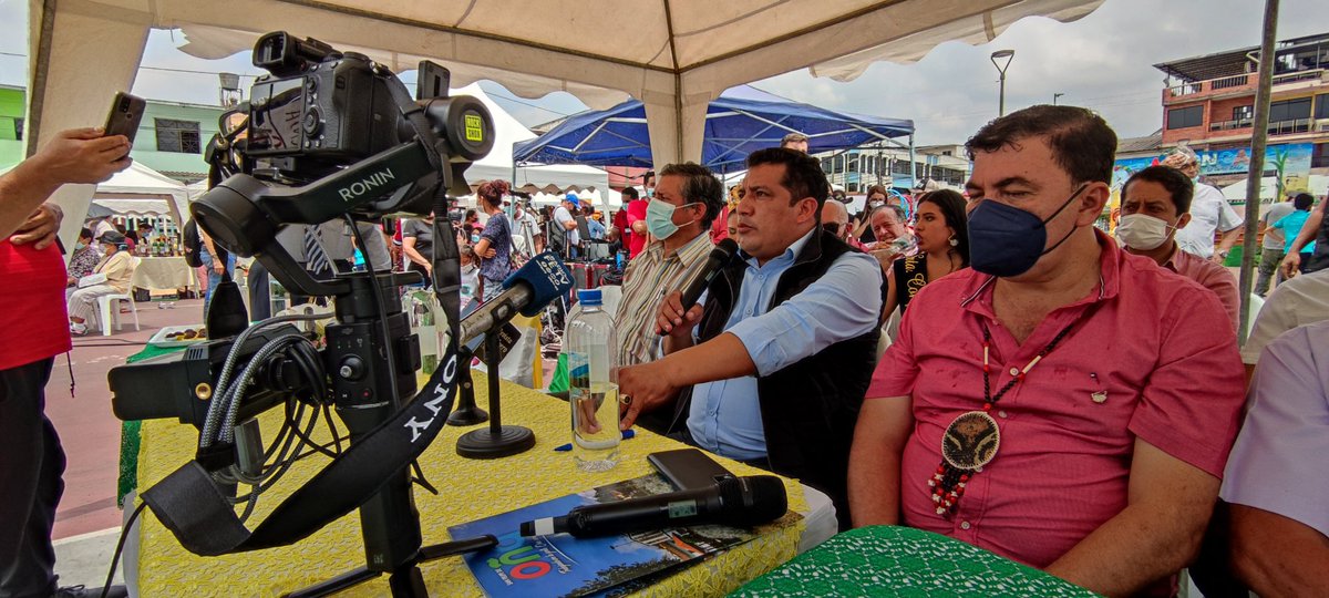DeifilioAreval1's tweet photo. #Chordeleg presente en la Feria Gastronómica, artesanal y cultural en la #Troncal 
Los municipios somos pueblo y la reactivación económica es nuestro compromiso.
@AlcivarRomulo
@GAD_La_Troncal https://t.co/5jgkuDFxqM
