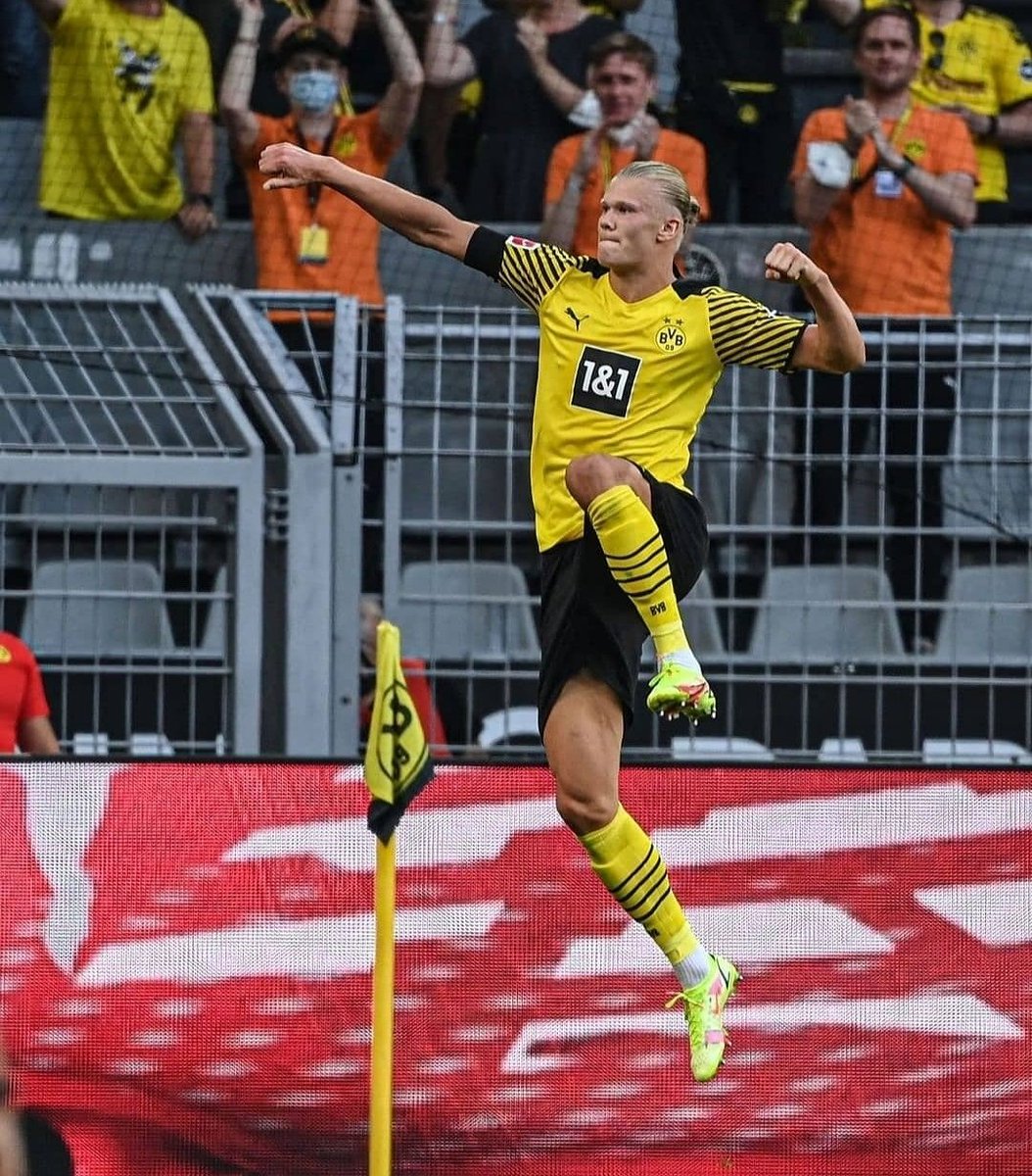 próximo jogo do BvB será contra o Sporting pela 2° rodada da champions league (28/09)

arriscam palpites?