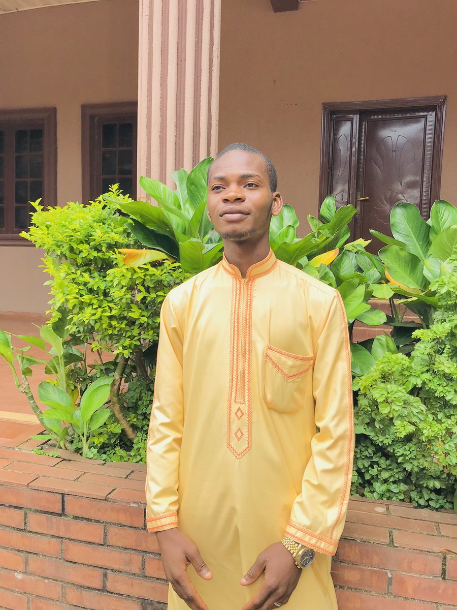 Elmahbubby's tweet photo. Humble self ❤️✅ https://t.co/FNuduiZOFv