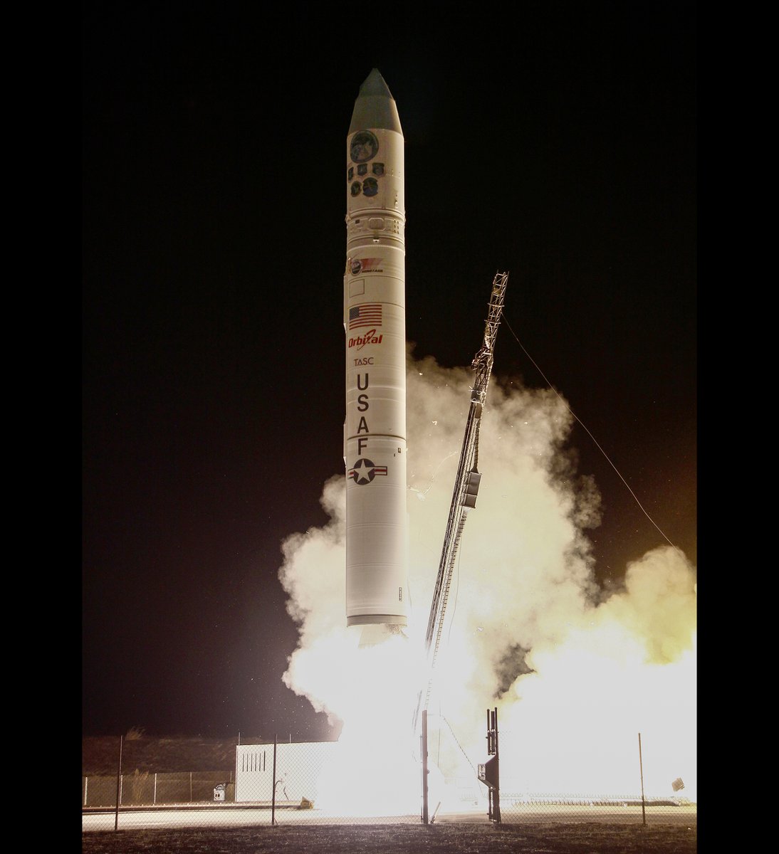 billmeco's tweet photo. #OTD 11 years ago a #orbitalsciences (#northropgrumman ) #MinotaurIV #rocket launched #SBSS for #usairforce from #vafb #slc8 https://t.co/cBeq2kcYUH https://t.co/Un05e0oplu