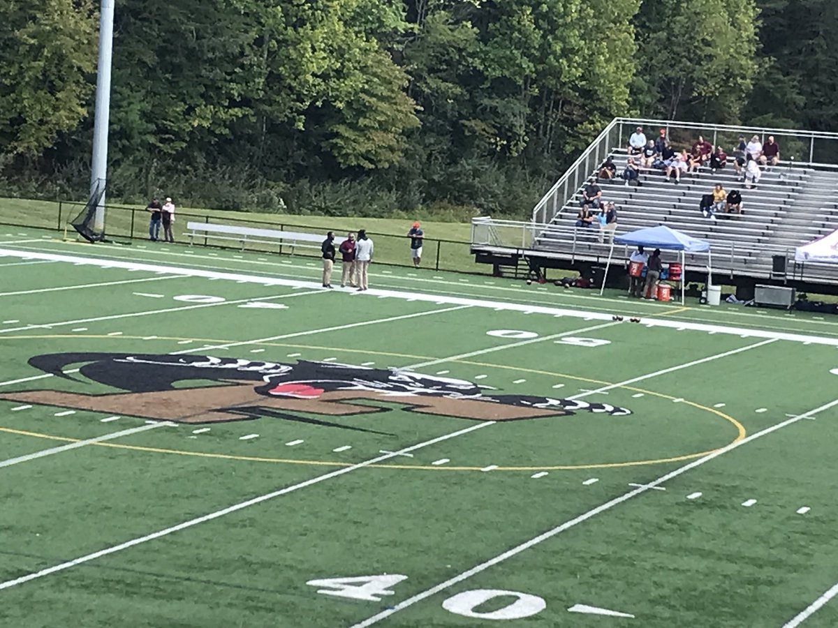 NickCox5562's tweet photo. Great day at Ferrum College! I want to thank Coach Adams, Coach Ellis and all the other coaches for the invitation! #BAM @_CoachEllis @FerrumFootball https://t.co/6cKX9e1hfP