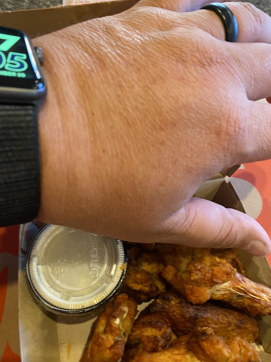 herkeye2969's tweet photo. Man, when you order your favorite Gas Station pizza and wings and this is what you get!! @caseysgenstore is this some sort of a joke?  These wings are smaller than my thumbs!! And I’m not Andre the Giant. https://t.co/7gqEtDyCcE