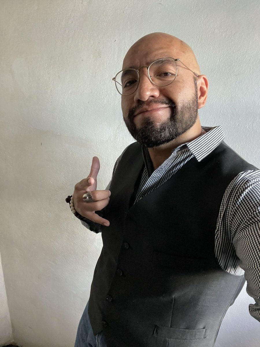 rulotoledo's tweet photo. El sabadito también merece chaleco 😎

#elchicodeloschalecos
#sabadeandoando https://t.co/RoiFzgiA4S