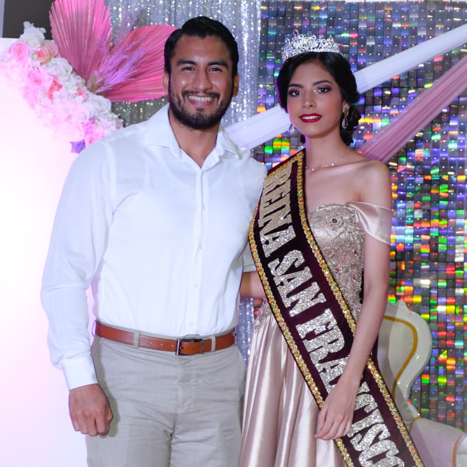 Felicitaciones ahijada querida Angie Alvarado Soriano, Reina San Francisco de Asís mis mejores deseos de todo corazón en esta hermosa etapa.