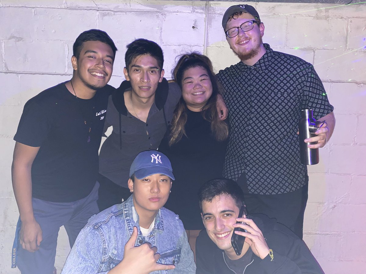 yramb2000's tweet photo. The DONs have my whole heart🥺❤️ https://t.co/zNNEMG6Vj0