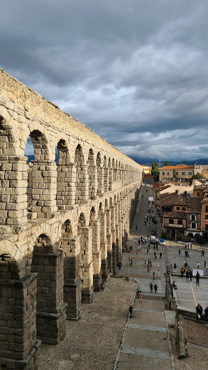 rvbenbc's tweet photo. Qué bonito es segovia 💙 https://t.co/PX8vZAVyDx