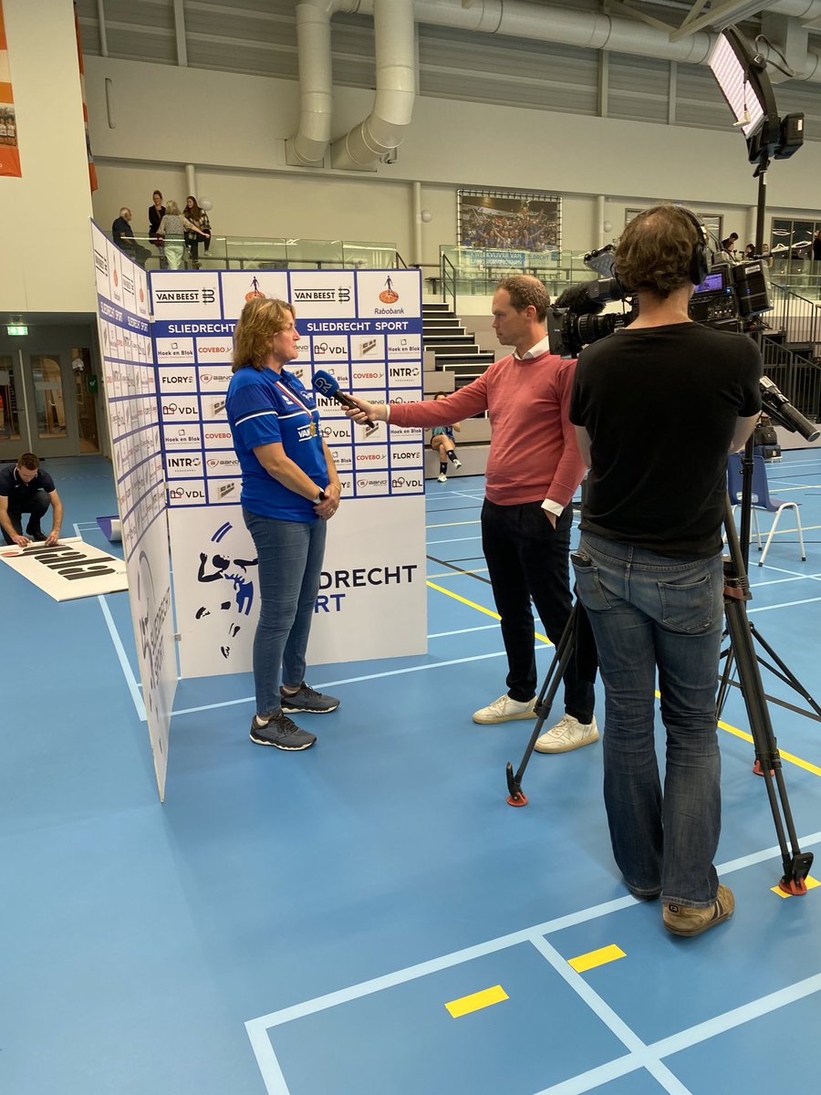 Als je wint heb je vrienden! ⁦<a href="/SliedrechtSport/">Sliedrecht Sport</a>⁩ Winnaar Supercup 21/22! ⁦<a href="/nevobo/">Nevobo</a>⁩