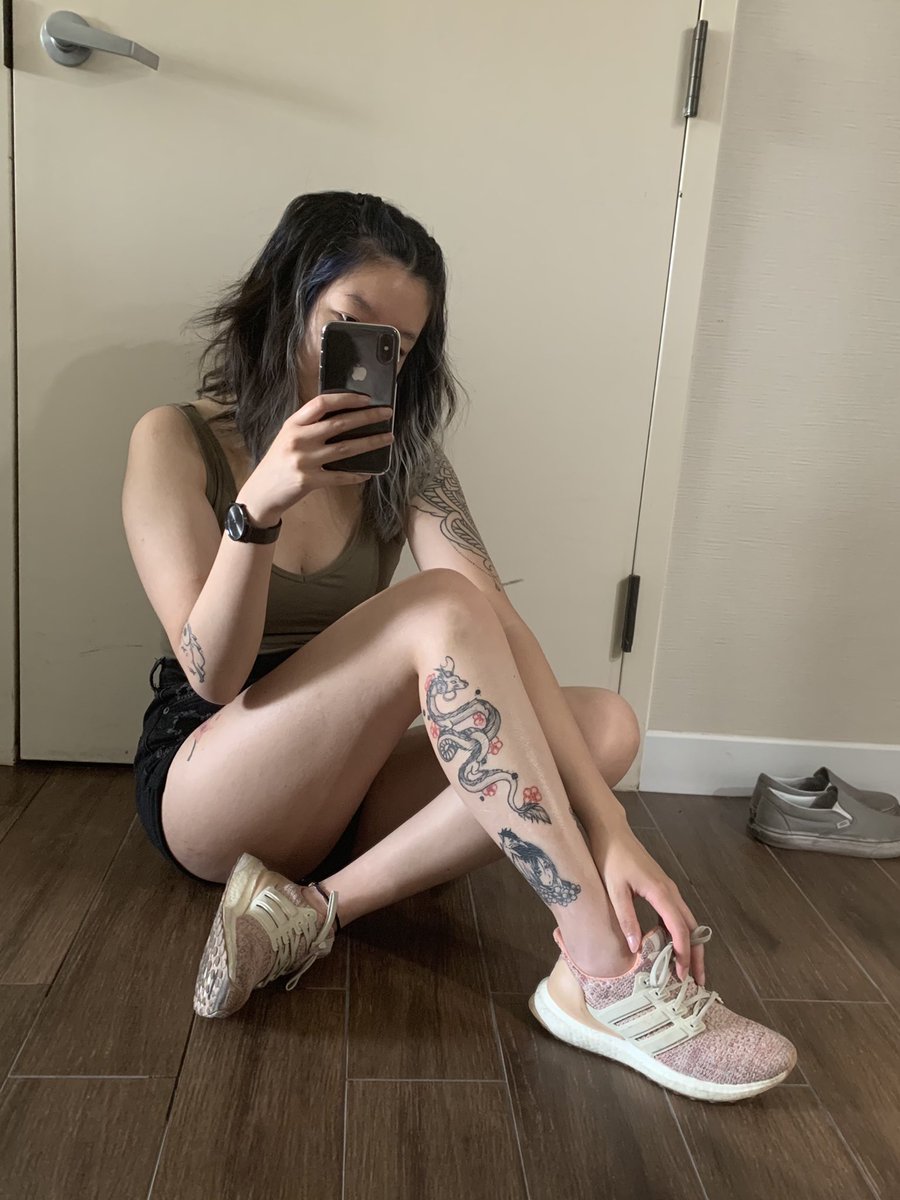 yue 月🌙 tweet media