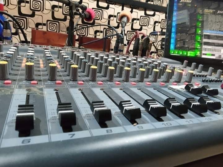 KidegaJoelOkot's tweet photo. SPEAK FM NORTHERN CONNECTION::
 
The Northern Connections  is in full force with #Madekke &amp; #DJ_Sam Spinning the wheels of the best Music 9pm till Morning. Every Single Saturday.

Got a request....Post it here and we’ll spin it in the mix!!!
Powered by: @PilsnerLagerUg 💪💥🔥 https://t.co/Ktk5IbaVX1