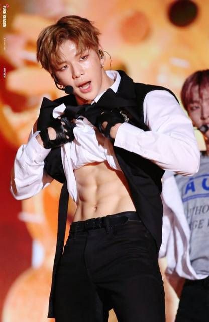 KpopAbs28's tweet photo. Kang Daniel why are you so hot 🔥💦 #kangdaniel #kpopabs https://t.co/b6DjxdT3tx