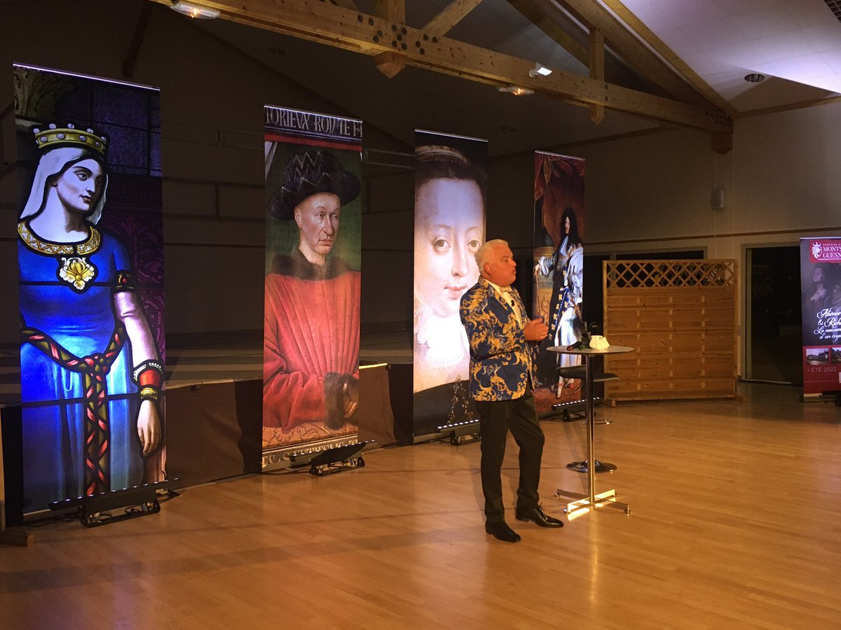 Plus de 150 personnes étaient au rendez-vous ce soir à #Bignoux pour redécouvrir les grandes figures qui ont marqué l’histoire du #Poitou avec Frédérick Gersal.
👉Prochain spectacle gratuit le 23 octobre à #Ayron.