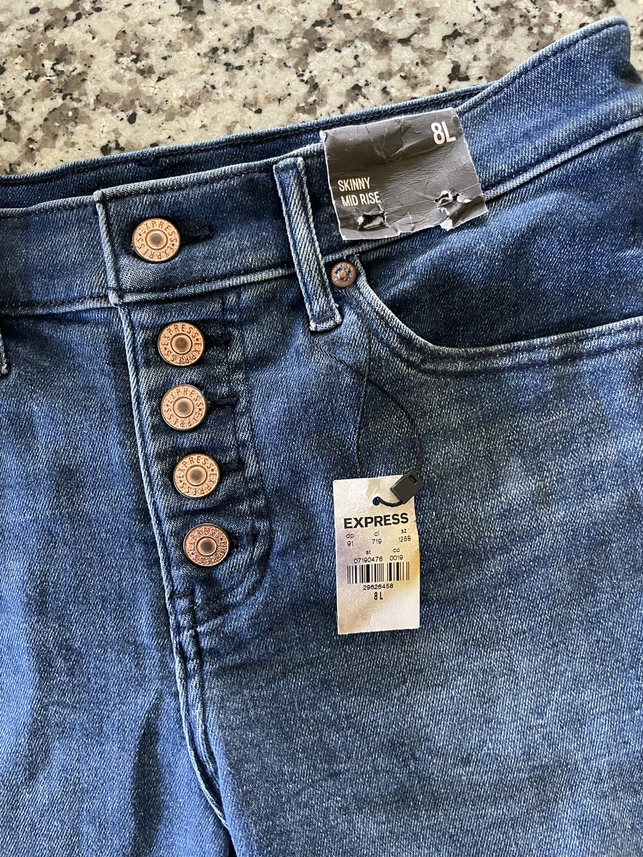 digitalredx's tweet photo. Ordered these jeans from @express bc I can never find long in the store. They’re great, but they arrived soaking wet?! They were inside two layers of plastic and it’s not wet or rainy where I live, nor was the outside of the package wet, but that’s kind of gross, eh? 🙁 https://t.co/xM8MP8Zfx7