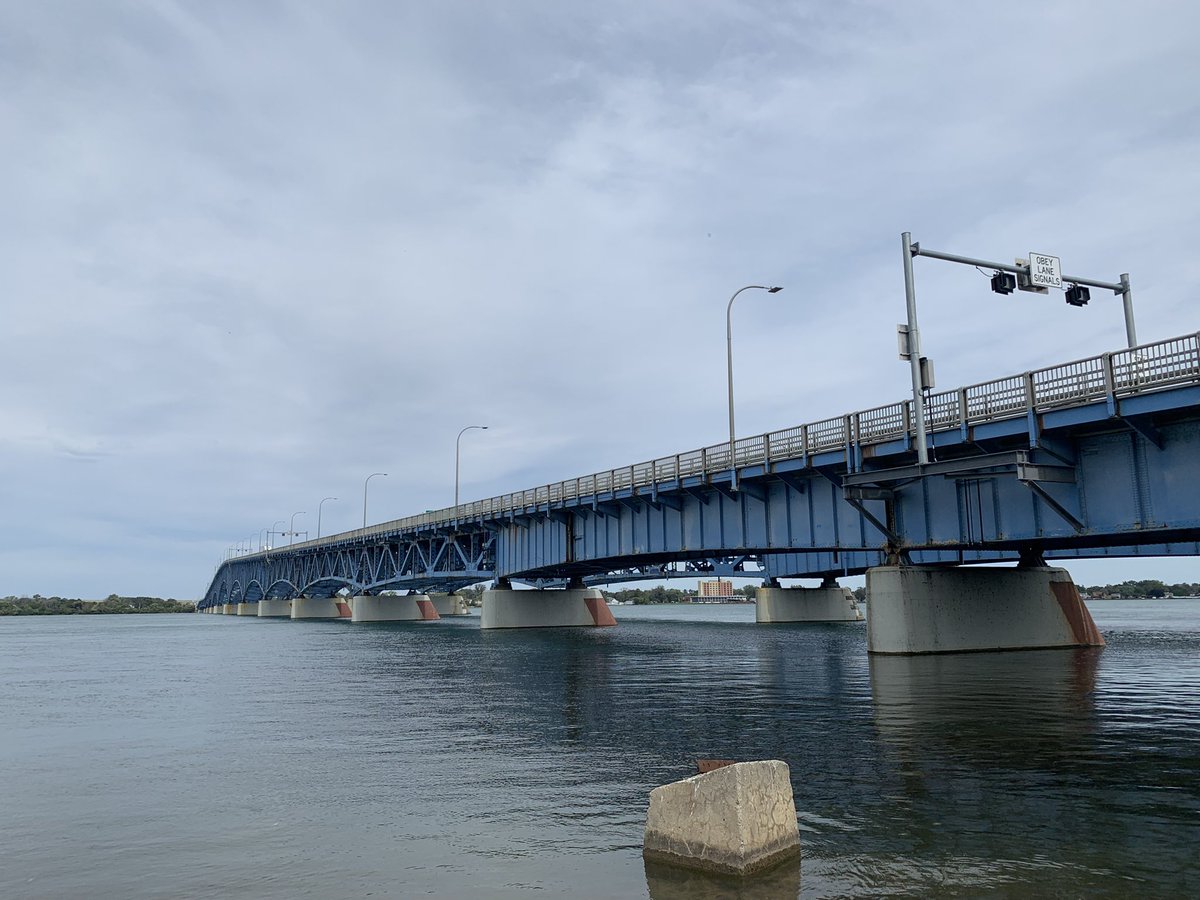 Devmanmp's tweet photo. @johnkrasinski @quietplacemovie I just went hiking and walked past the two bridges!  Thought to myself “this it’s a great place for a walking tour” my hometown! https://t.co/5RMThANULX