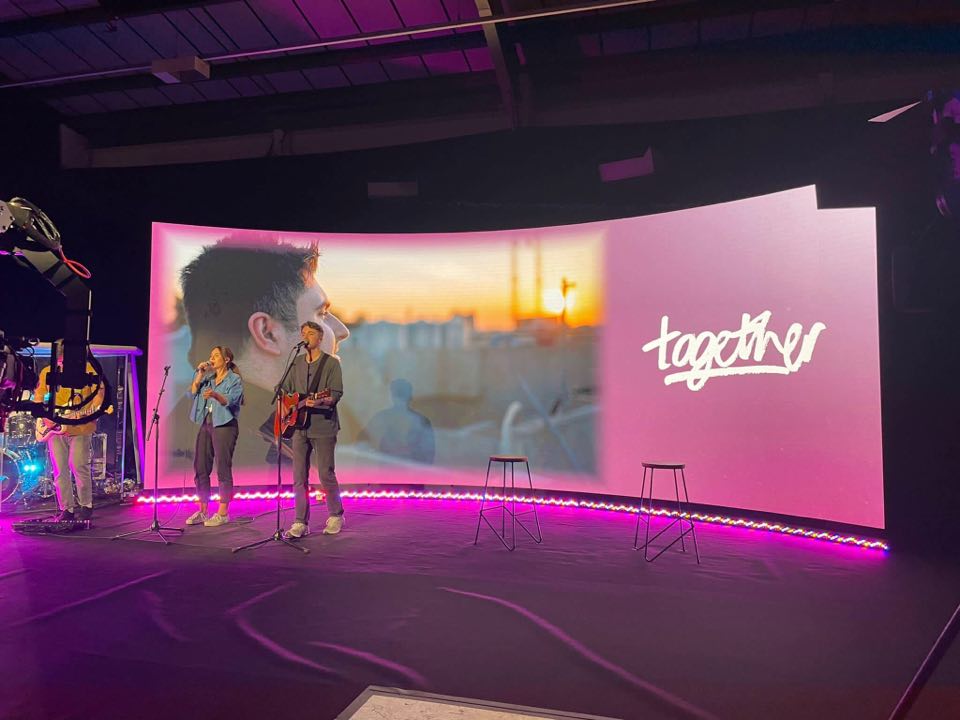 Thank you <a href="/GasStreetChurch/">Gas Street Church</a> for leading us in worship this evening at #StandingStrongLive! There's still time to join us: youtube.com/watch?v=QpoVGm…