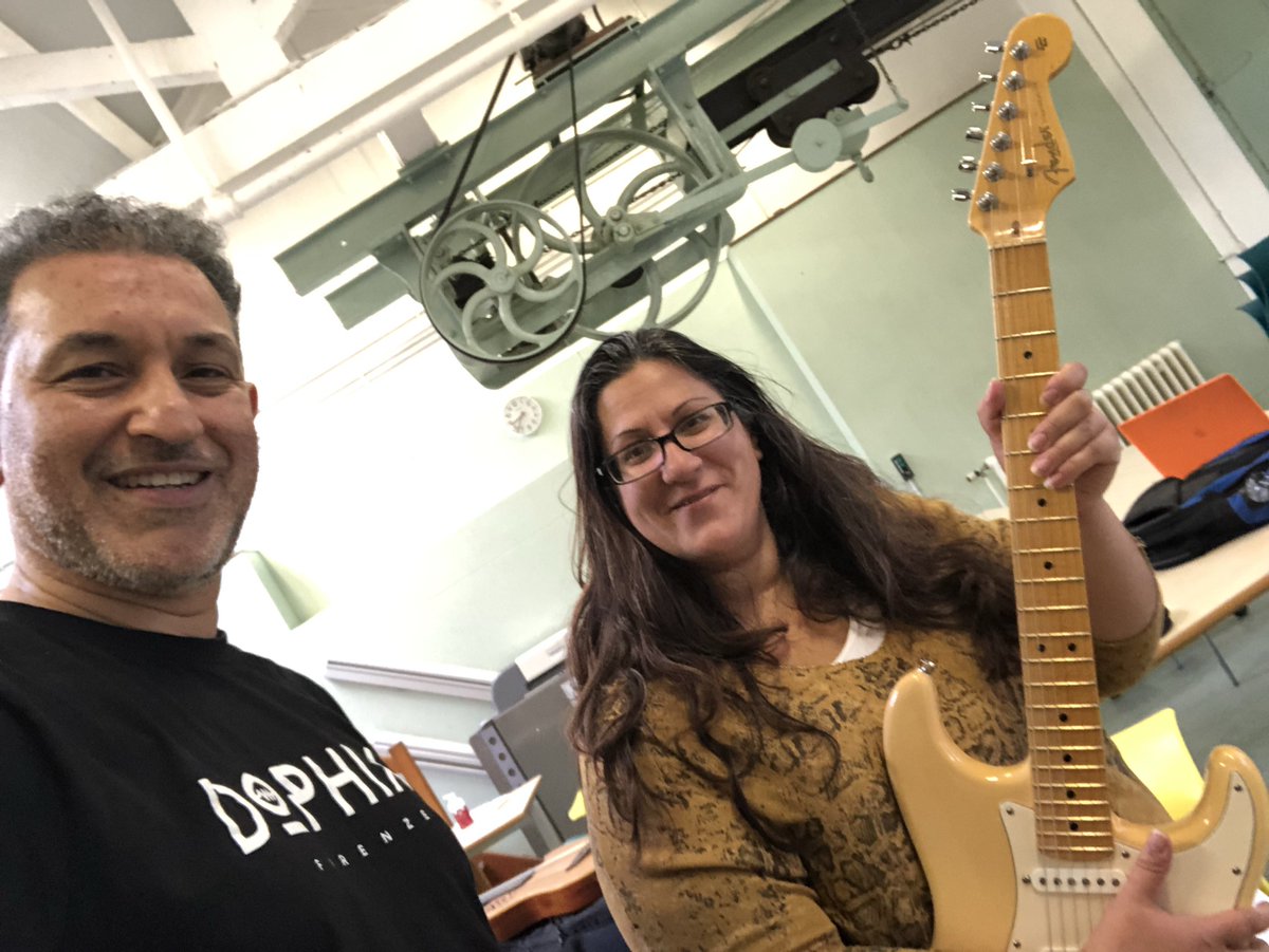 DesiGuitR's tweet photo. THERE'S LEARNING GUITAR going on at HELMSHORE MILLS TEXTILE MUSEUM Great first day of FREE guitar lessons at #helmshoremillstextilemuseum for #learntoplayday21 @MfACharity &amp; #SoundOfHeritage #MusicianInResidence with help &amp; guidance from @SORLancashire &amp; @LancsMusic https://t.co/LnoRzTpXcP
