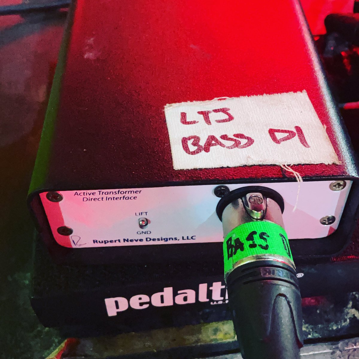 LessThanRAJ's tweet photo. Possibly worth its weight in gold, @rupert_neve RNDI is my ride or die! #bassguitar #bassplayer #bassplayersunited #bassdi #neve https://t.co/ryhUITmEZI