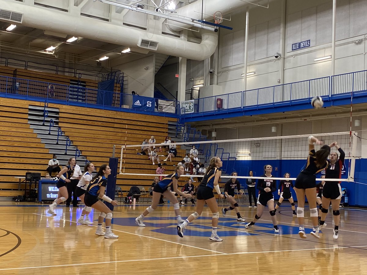 Blue_Devils_SHS's tweet photo. Congratulations to @ptpanthers for a close 3 set win over @BurrisAthletic1 in the finals of the @PAAC_Athletics volleyball tournament! 
Thanks to the Great fans, coaches and teams for a really good day at @Shortridge !
@indyhsscores https://t.co/nGlBhyhPqp