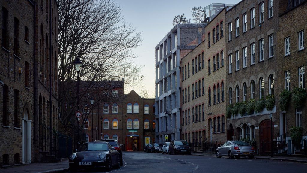 PonsceramicsUK's tweet photo. RIBA Stirling Prize 2021 shortlist revealed! The RIBA has revealed the shortlist for this year's Stirling Prize, with Amin Taha's 15 Clerkenwell Close a surprise addition to the list.

#RIBA #sterlingprize #amazingarchitecture 

https://t.co/n70nH6GpBM https://t.co/nKEDPi6FVP