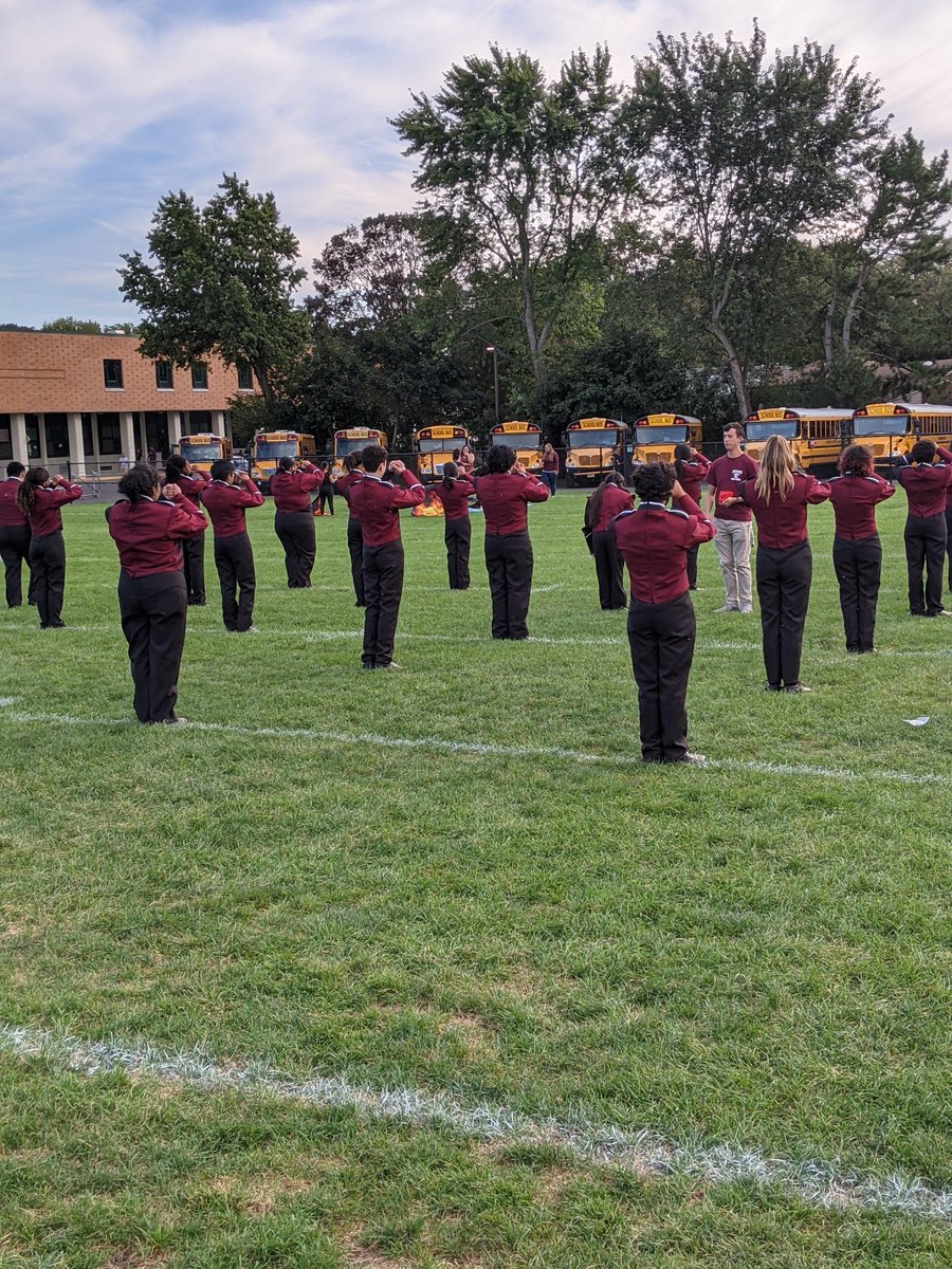 Competition day with <a href="/NPHS_Canucks/">North Plainfield HS</a> <a href="/NPMarch_Canucks/">North Plainfield Marching Canucks</a> Thankful to work with other great music educators in NP! #marchingband #MusicEducation #musiced