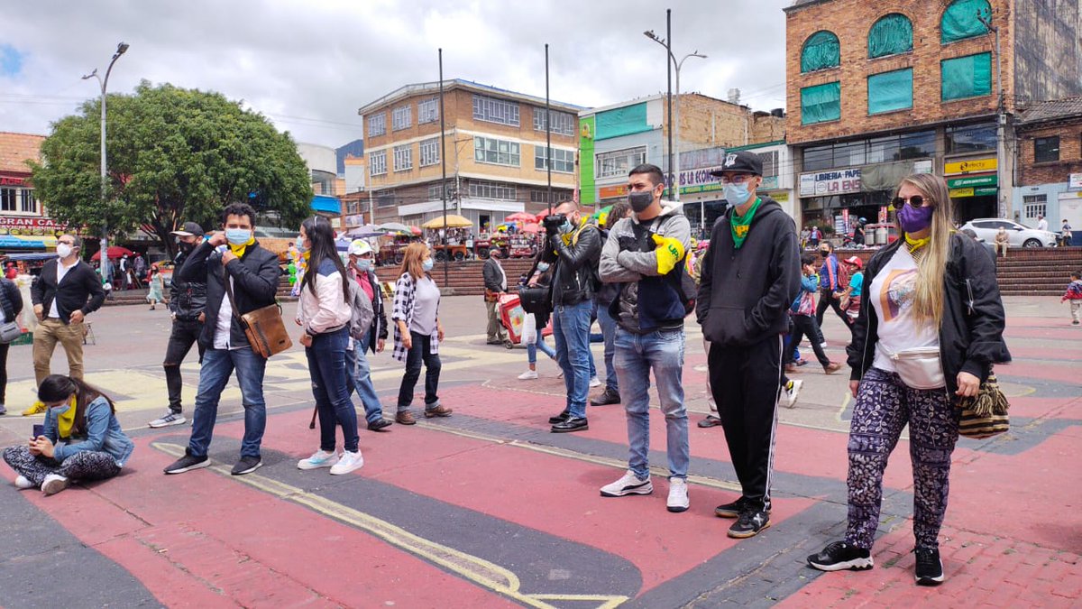 UJPBogota's tweet photo. La @UJPBogota se mueve en el Sur Oriente, hoy lanzamos nuestra campaña para las localidades de Rafael Uribe Uribe, San Cristóbal, Usme y Antonio Nariño. 

Seguimos forjando iniciativas y esperanzas por una vida digna para la juventud. https://t.co/yxCGizfngD