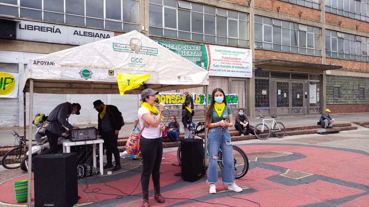 UJPBogota's tweet photo. La @UJPBogota se mueve en el Sur Oriente, hoy lanzamos nuestra campaña para las localidades de Rafael Uribe Uribe, San Cristóbal, Usme y Antonio Nariño. 

Seguimos forjando iniciativas y esperanzas por una vida digna para la juventud. https://t.co/yxCGizfngD