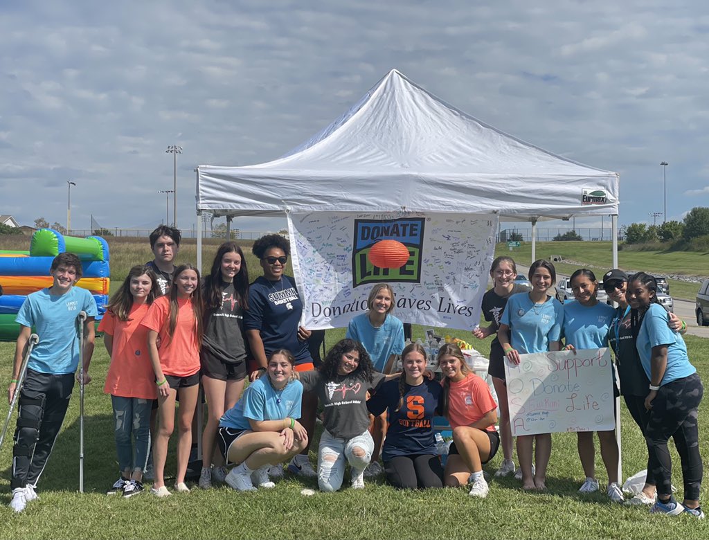 hosa_summit's tweet photo. HOSA FUN RUN!!! We had so much fun today and thank everyone who came out today and helped or ran. Also, a big thank you to Donate Life Tennessee for coming to support HOSA today!! Can’t wait to raise more money this year for a great cause!!!❤️❤️ https://t.co/yG53OnWTdg