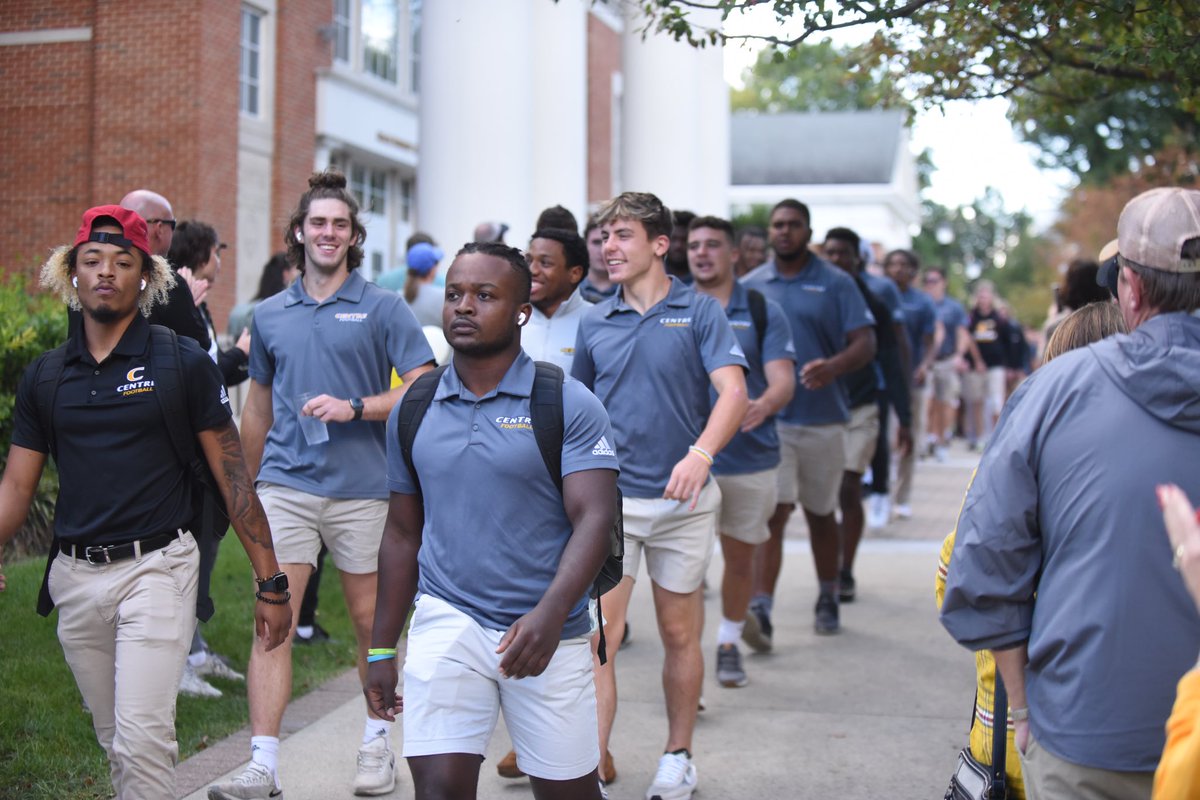 CentreFootball's tweet photo. we ready 😎

#PEV x #BeatTrine https://t.co/9Pbrb0dMzV
