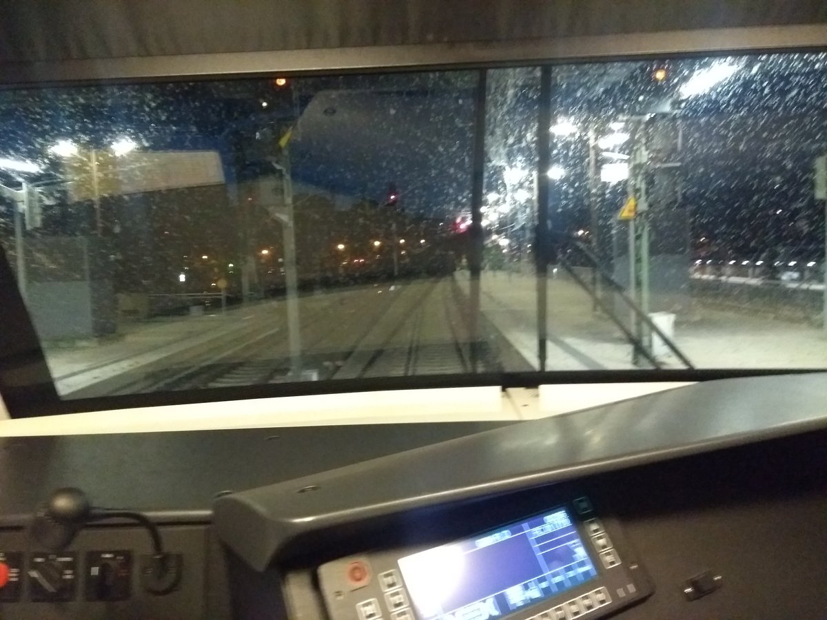 desperatio11's tweet photo. Durch einen sehr freundlichen Triebfahrzeugführer konnten wir sogar am Ende der Fahrt in den Führerstand! :) @Paktosan @marcelbey3I2 https://t.co/o82m0aeIZ3