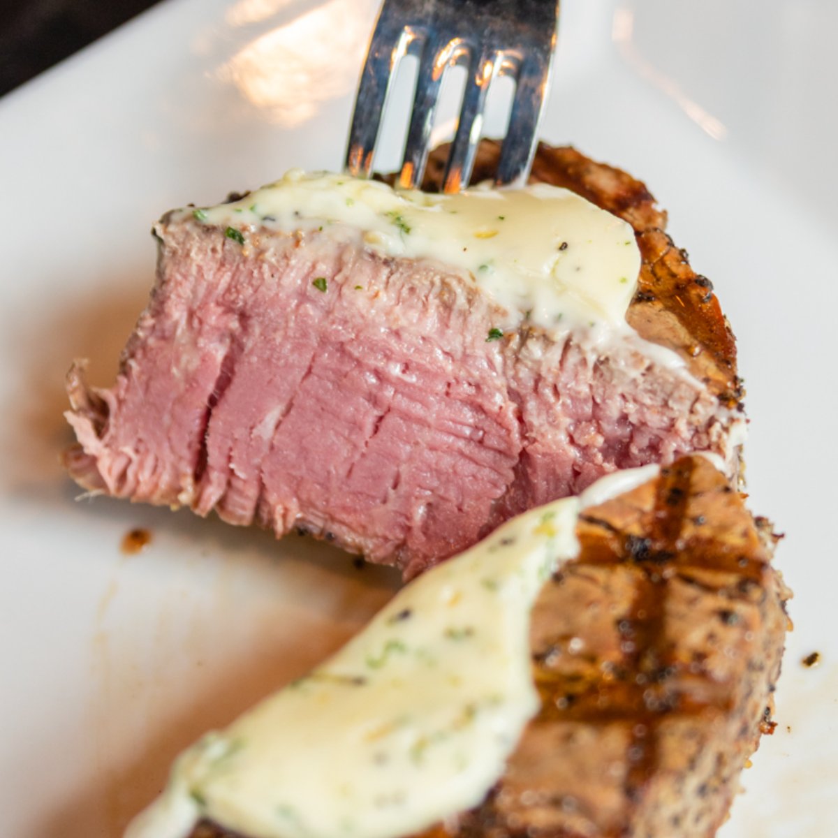Grill68steak's tweet photo. There’s only one thing better than looking at a photo of our steak, and that’s eating it. See you soon, Beaverton! 😋 #Grill68 #Steakhouse #FineDining #Oregon #Beaverton https://t.co/mbqiqsyP9h