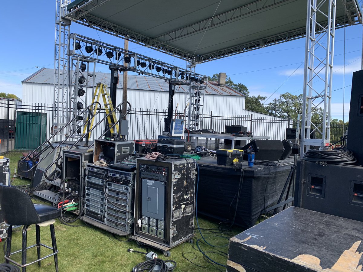 Gettin ready for a big rock show tomorrow. Minnesota we can’t hear you.