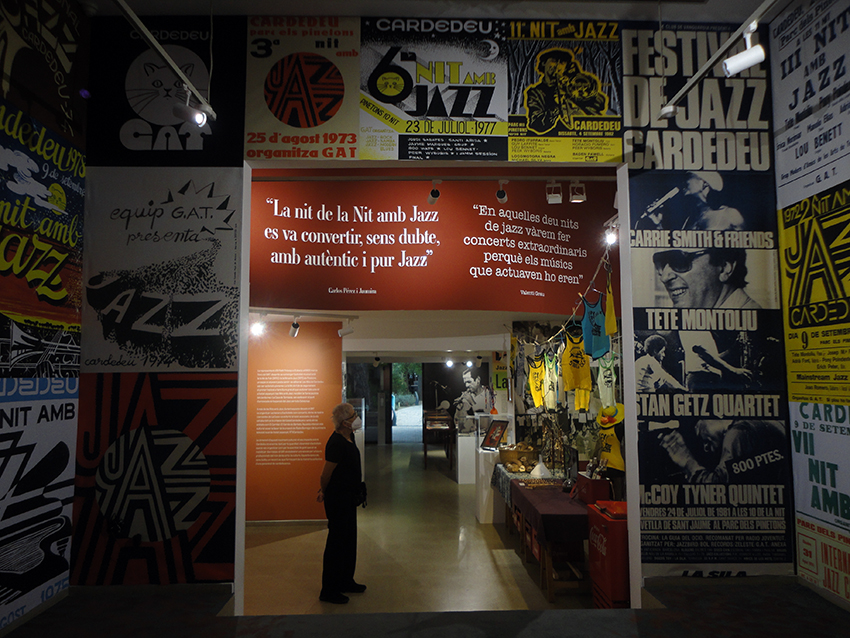 El de Museu de #Cardedeu acull fins al 21 de novembre una exposició commemorativa dels 50 anys de les <a href="/nitsambjazz/">NitsambJazz Cardedeu</a>, que entre 1971 i 1981 van fer del municipi vallesà un punt calent del mapa jazzístic català. Avui hem assistit a la inauguració. Dilluns ho explicarem a <a href="/el9nou_vor/">el9nou_vor</a>