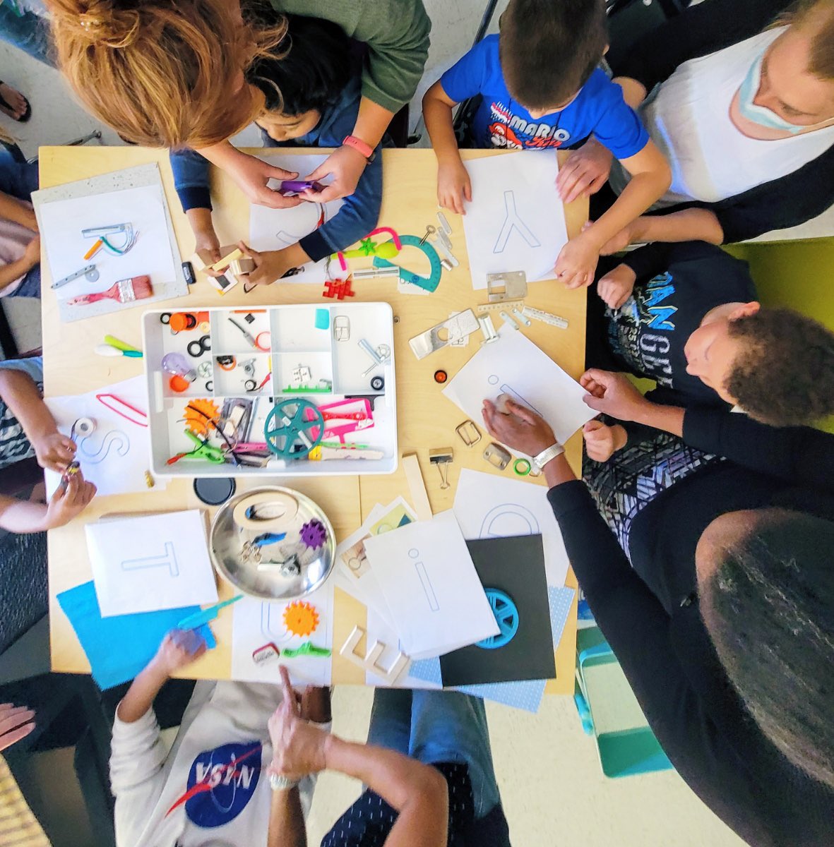 ECSD_CFDL's tweet photo. Our GIST students exploring with loose parts. #ecsd #ECSDfaithinspires https://t.co/q2zZv8cewQ