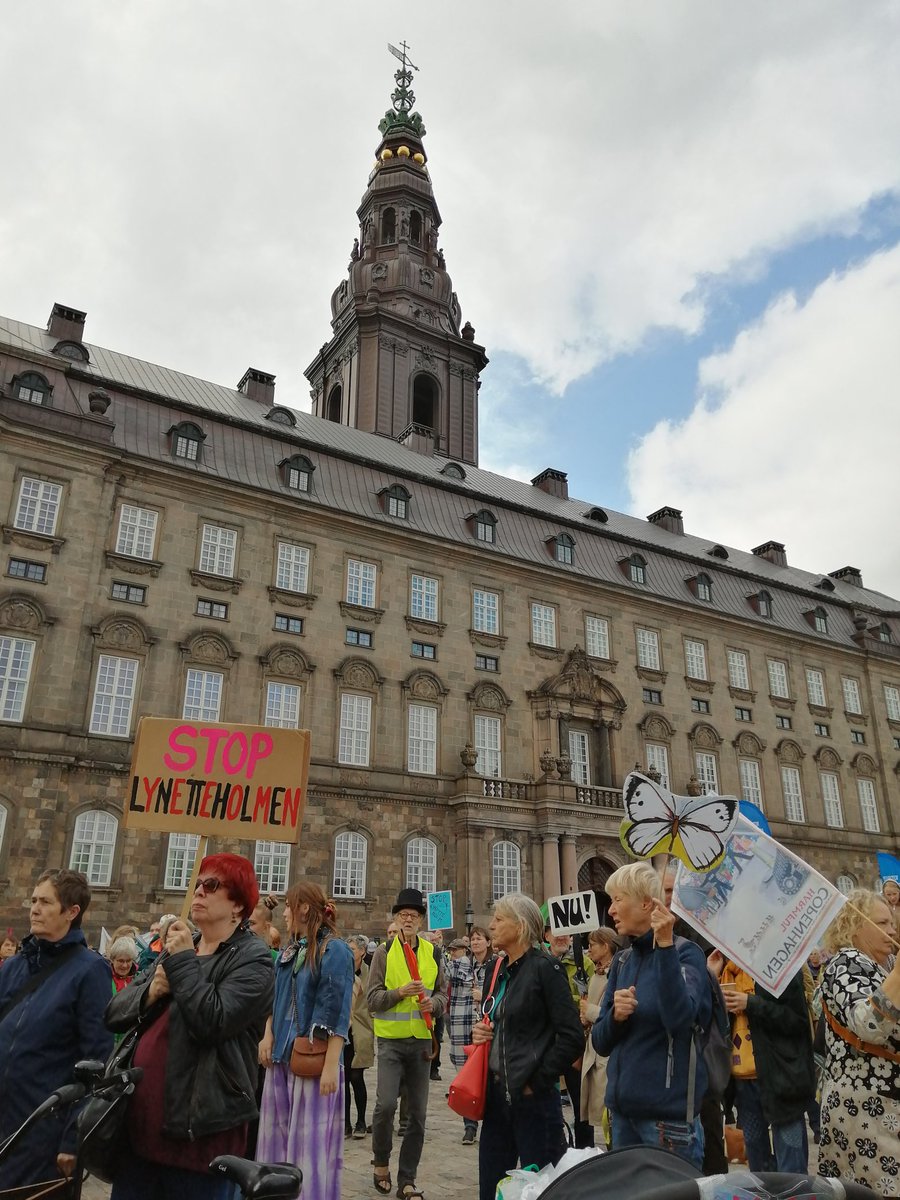 MartinsAnnika's tweet image. #stoplynetteholmen #bevaramagerfælled 🦎🦋💚🌱
#borgerinddragelse i #byudvikling #kbh #Democracy