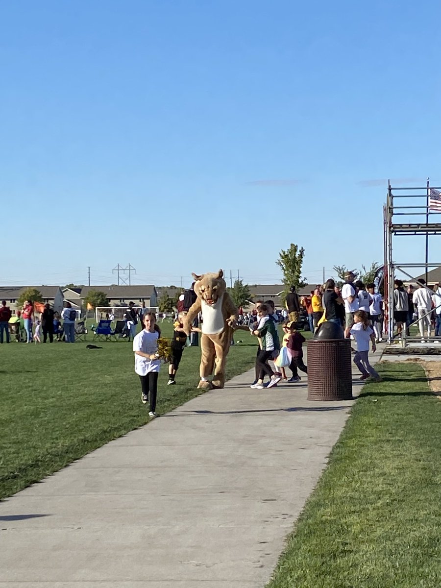 CMattsonEHS's tweet photo. If you catch a cougar by the tail….
East vs West soccer! https://t.co/tHWnESxCDi