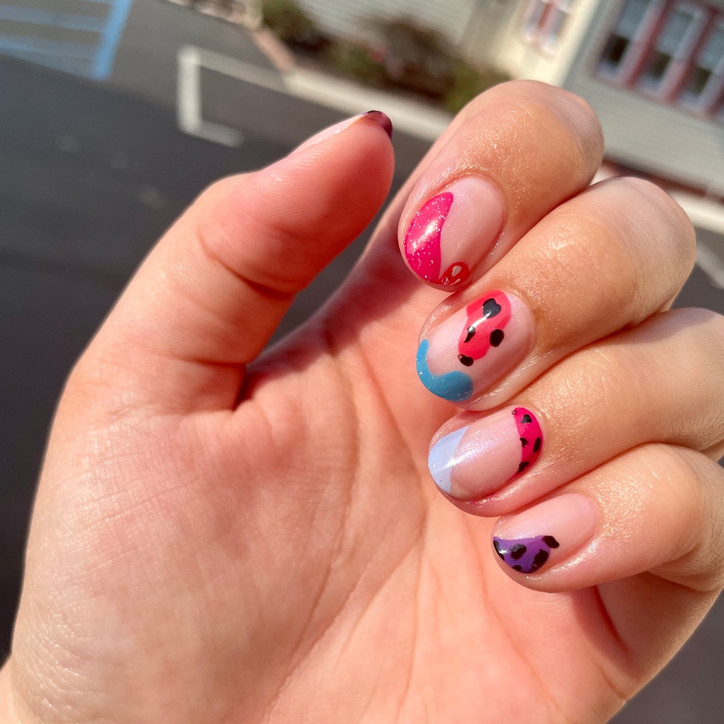 utopiavineland's tweet photo. Simple and clean for just a hint of playful color pops on her nails! Love the colors she chose, these came out great!

💅 Nails by Desiree.

#utopiavineland #vinelandnj #nailartist #utopinails #cndnails #southjerseysalon #southjerseynails https://t.co/9CLMcp9DmF