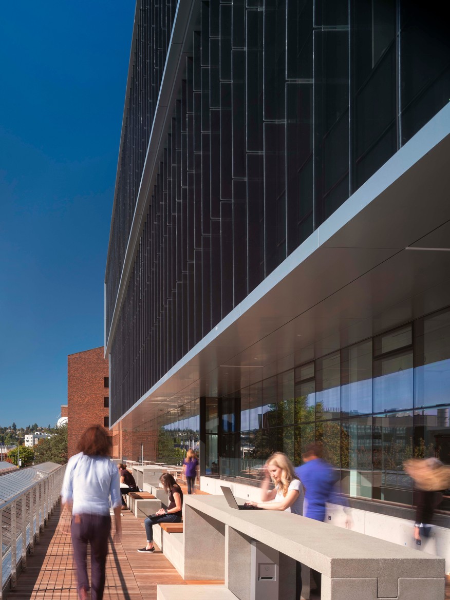 randydeutsch's tweet photo. Scale and proportion don’t cost anything. It is about economy of means for a maximum of meaning. - Marlon Blackwell FAIA on successful design https://t.co/hoT8D1FQQJ #architects #architecture https://t.co/B2m7GvkCl0