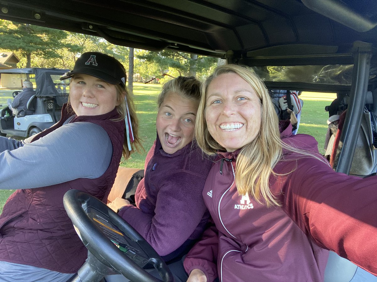SarahDehring's tweet photo. It was a great day on the course today! @morgan_yates32 shot the lowest score of the jamboree with a 74! Go Scots! @AlmaScotsGolf https://t.co/fHUJSPFeM4