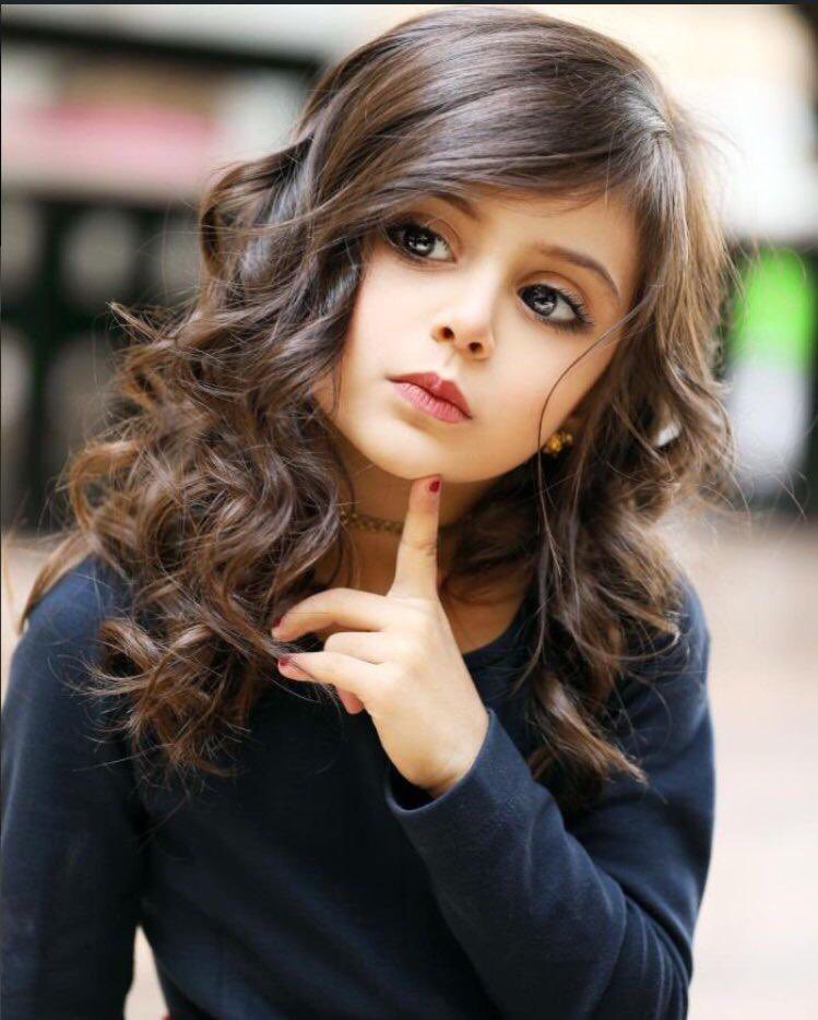 مختصر الكلام ..
الحنين يعتصر قلبي !!

.
.
.

هل من سبيل إلى إبعاده ؟!

.
.
.

يتعمد الحضور كل يوم في هذا الوقت تحديداً .. وحينما آوي إلى فراشي ليقضّ مضجعي .. ويؤرق روحي دون ذنب !!