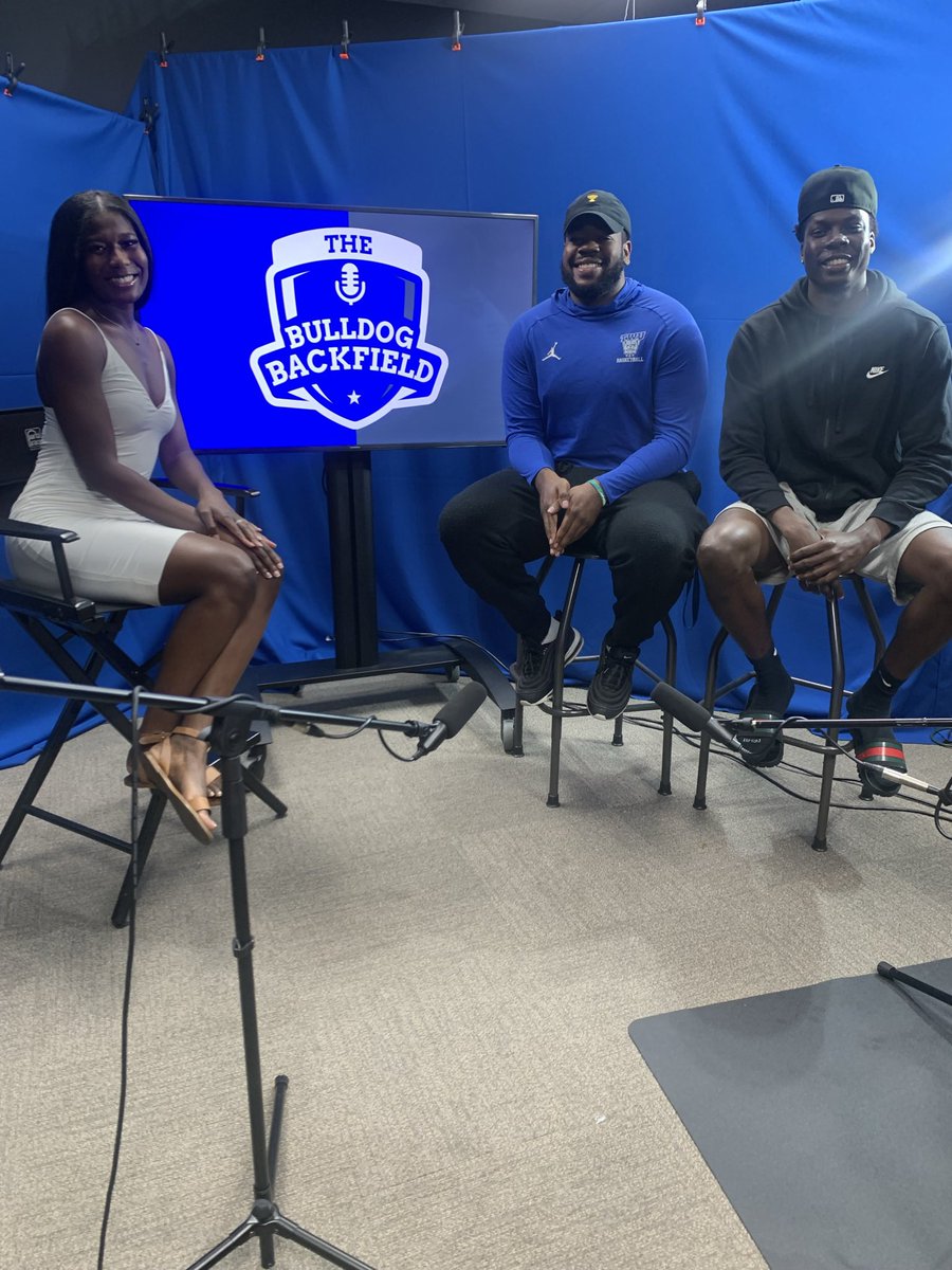 BBackfield's tweet photo. Hey everyone! Your original host, Avery Hilliard, is here at TWU for homecoming! Since I was coming down for the weekend I had to do a special Bulldog Backfield show! Stay posted to be informed about the date for this interview to be released with the men’s basketball team! https://t.co/nIkH0h1MMR