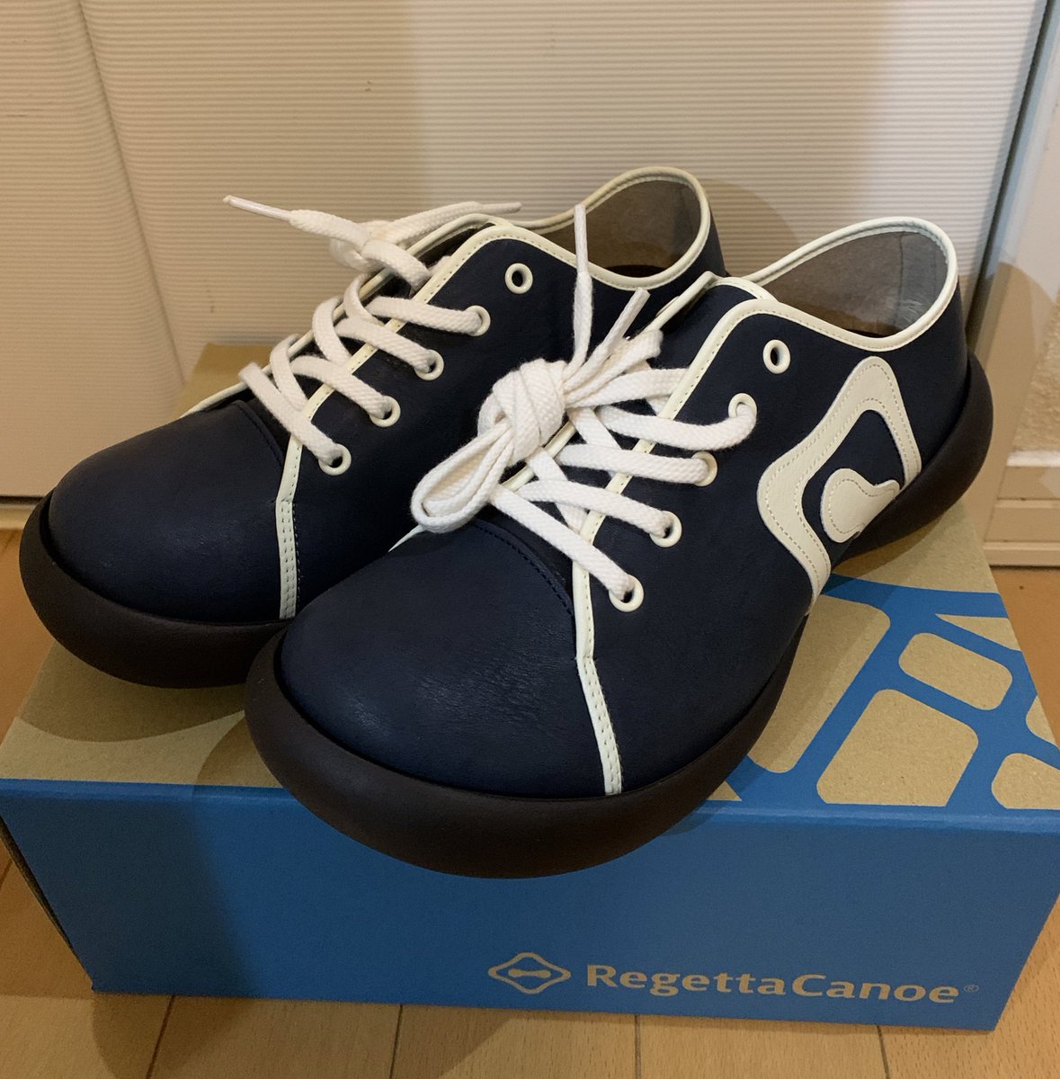 Lamy_____yi's tweet photo. ネイビーの靴を買ってみた。
#regeta
#リゲッタ
#ネイビーの物が増えていく https://t.co/MDnl50KAEL